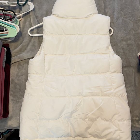 Old Navy Puffy Vest - Picture 3 of 4